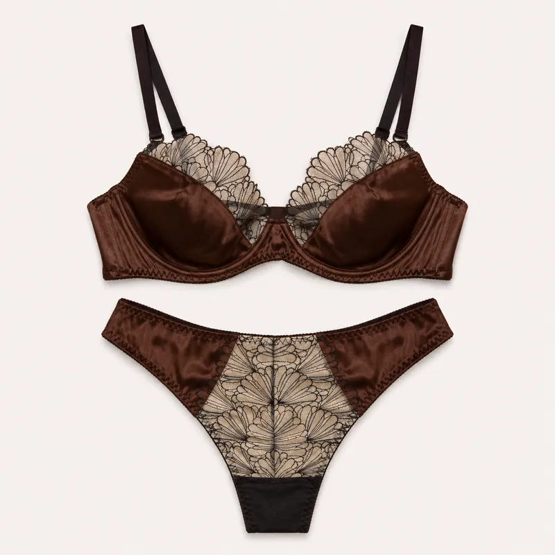 Conjunto Satinado Chocolate